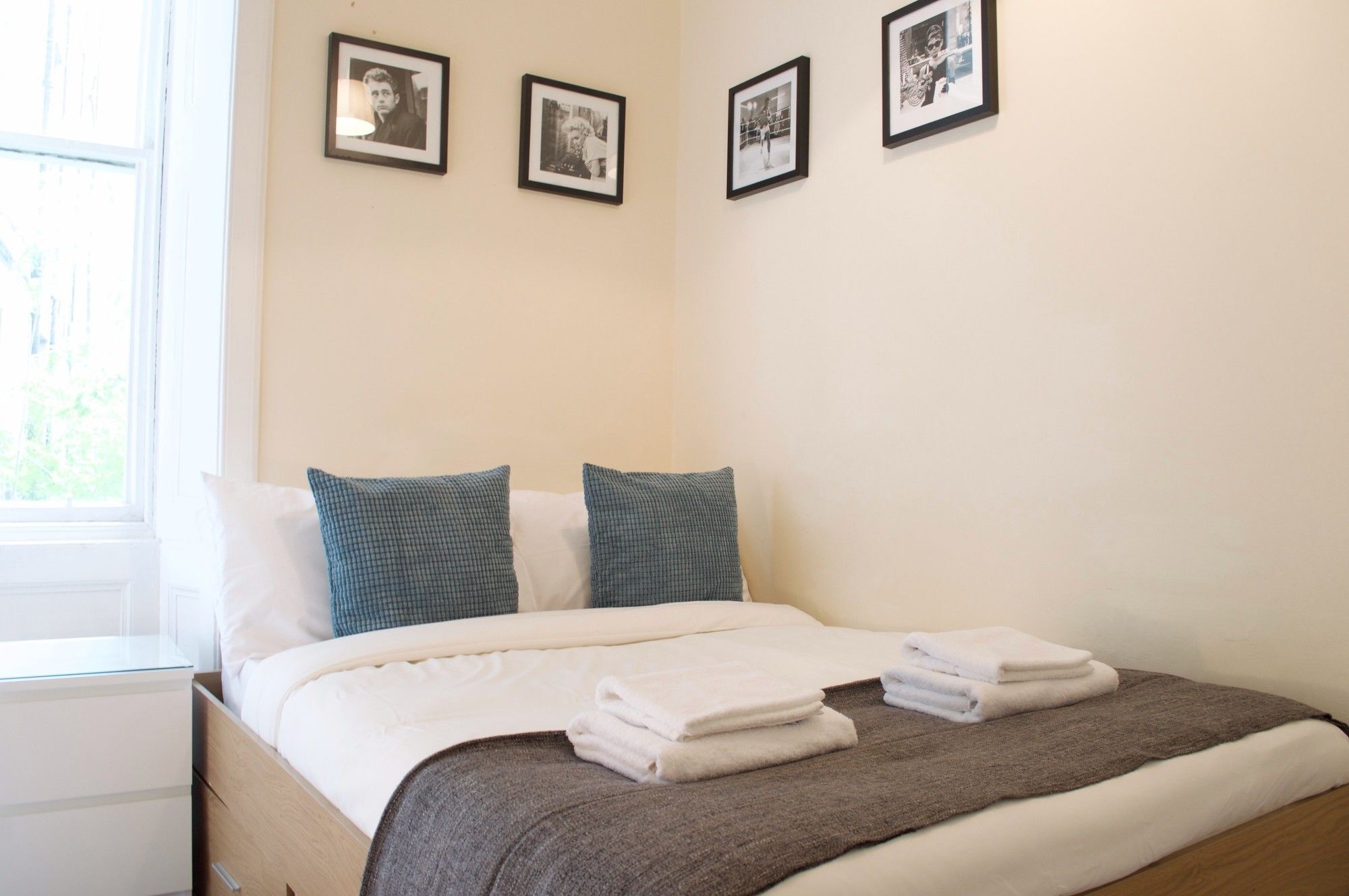 3 Bedroom Apartment Accommodates 8 Edinburgh Luaran gambar