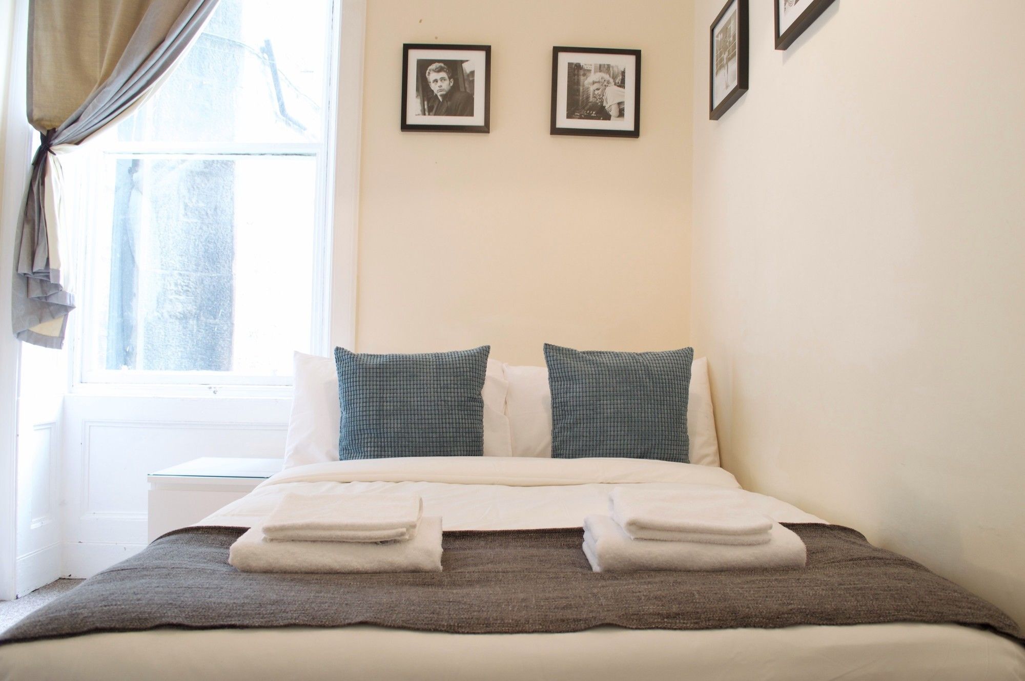 3 Bedroom Apartment Accommodates 8 Edinburgh Luaran gambar